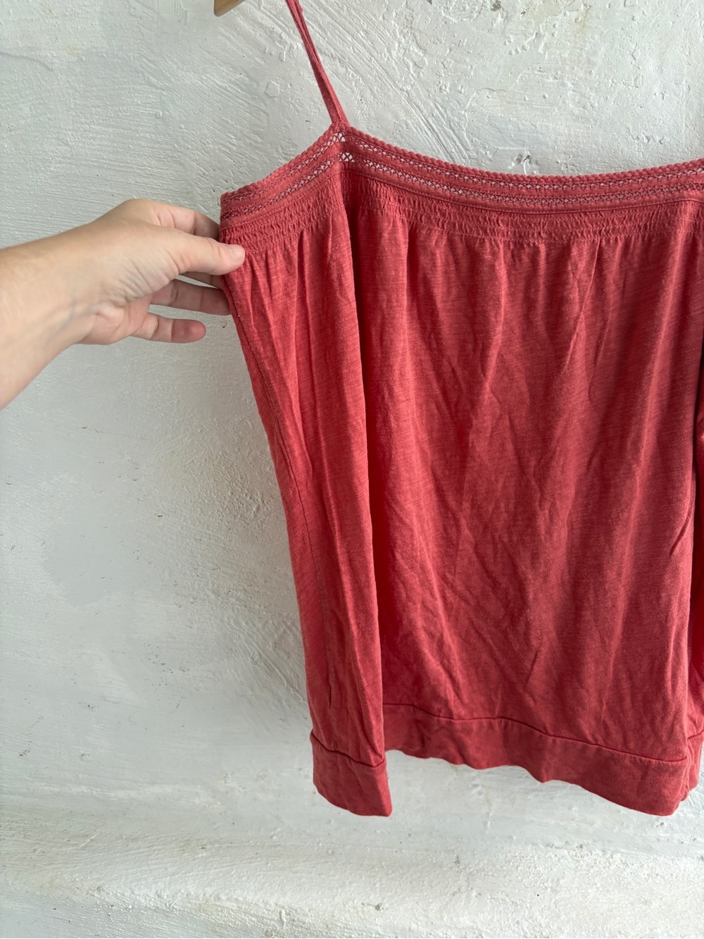 Ann Taylor coral pink/red cotton blend camisole tank top - Picture 3 of 10